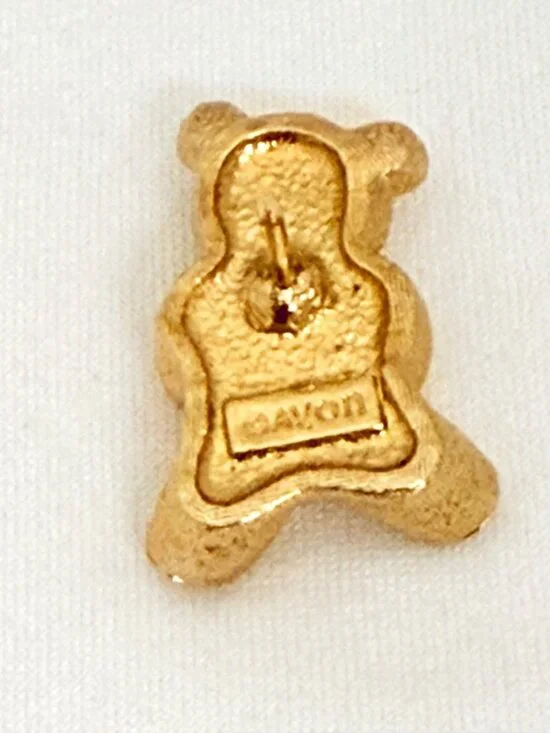 Cute Vintage Gold Tone Avon Tac/Lapel Pin with Red Crystal Heart, Approx. 1 inch - Picture 3 of 4